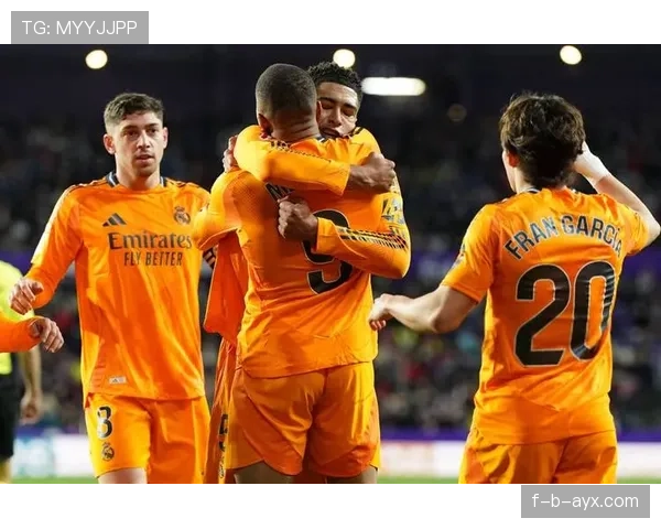 贝林厄姆国家德比闪耀破门,助皇马稳居争冠行列 贝林厄姆国家德比闪耀破门,助皇马稳居争冠行列