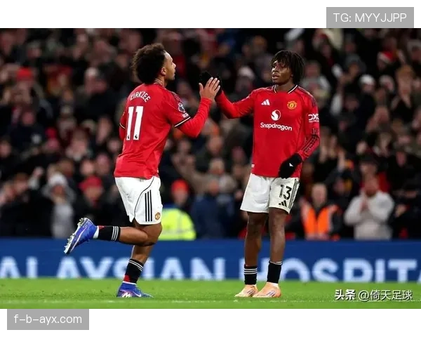 曼联重建计划启动：新帅上任与阵容调整引发表现趋势新观察